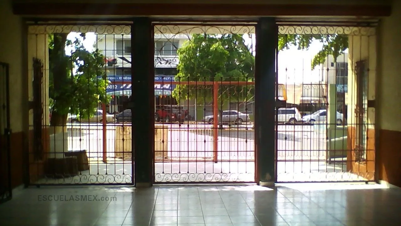 General de Division Manuel Avila Camacho Entrada