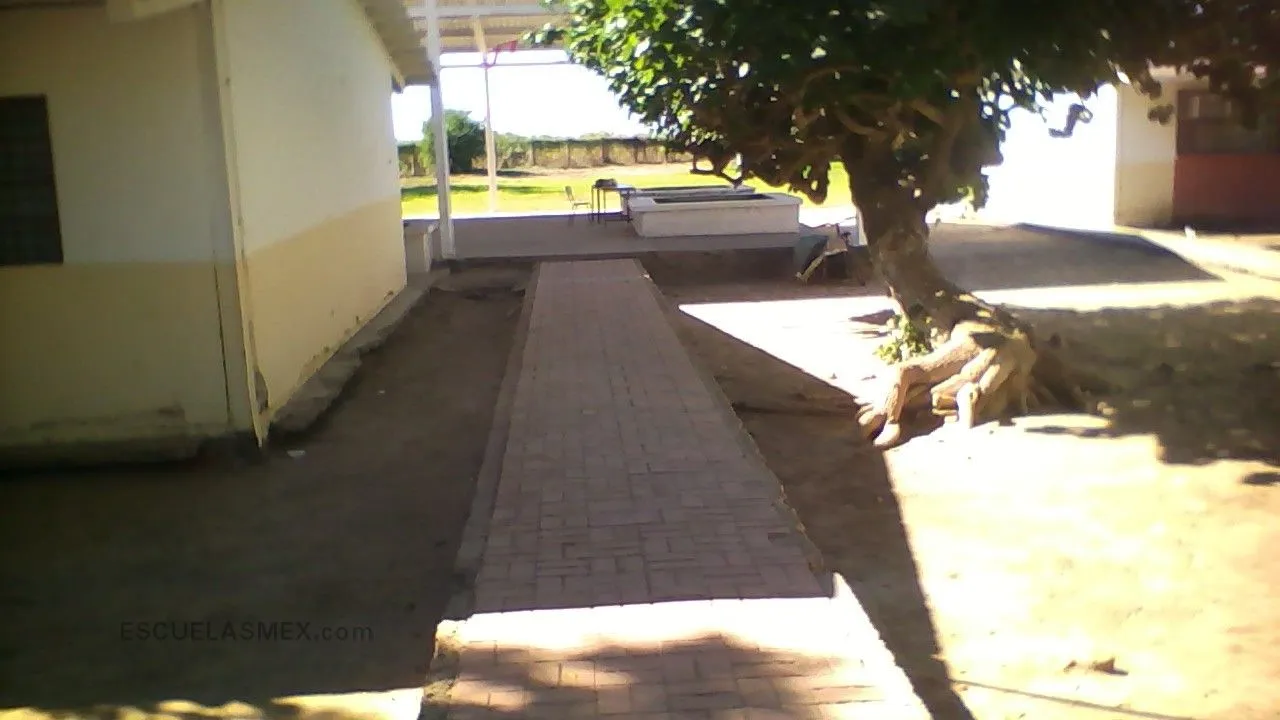 General de Div. Lazaro Cardenas Entrada