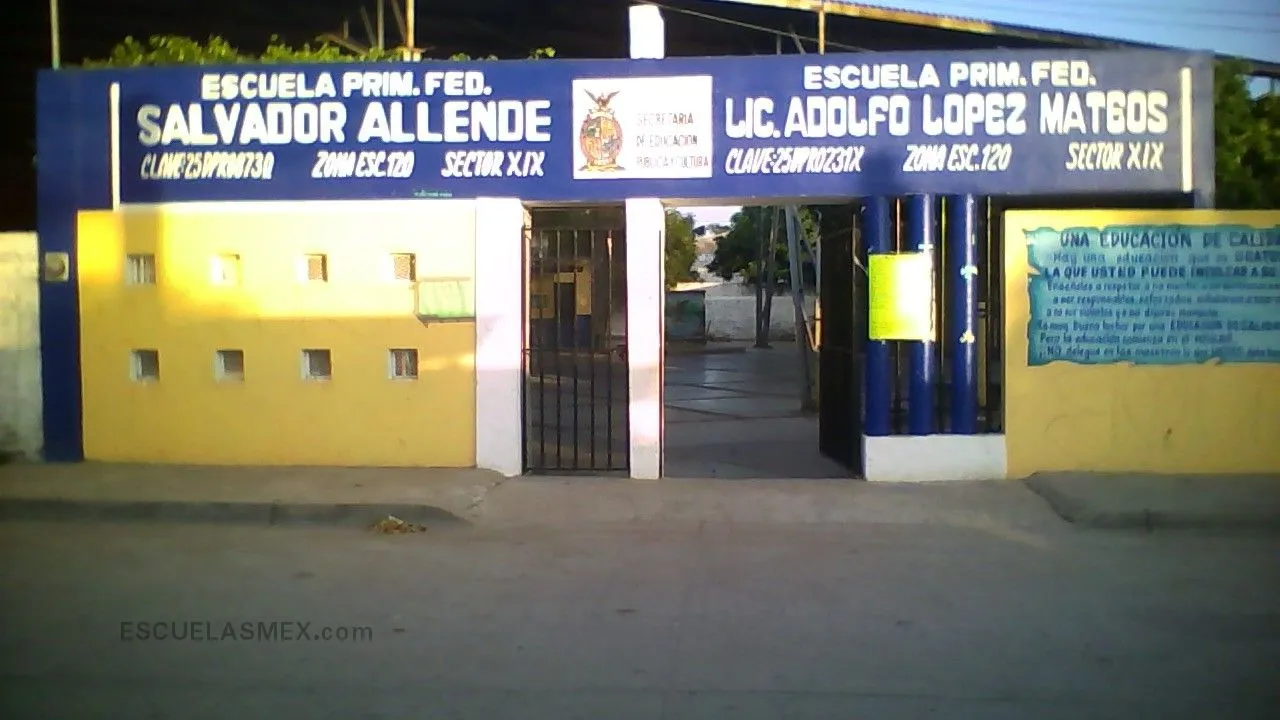 Salvador Allende Entrada