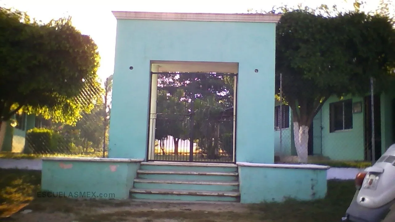 Telesecundaria Federalizada Num. 221 Entrada