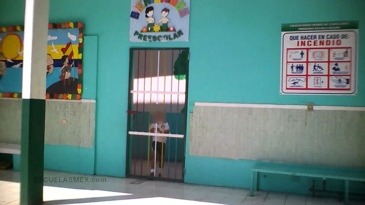 Colegio Niños Heroes de Chapultepec Entrada