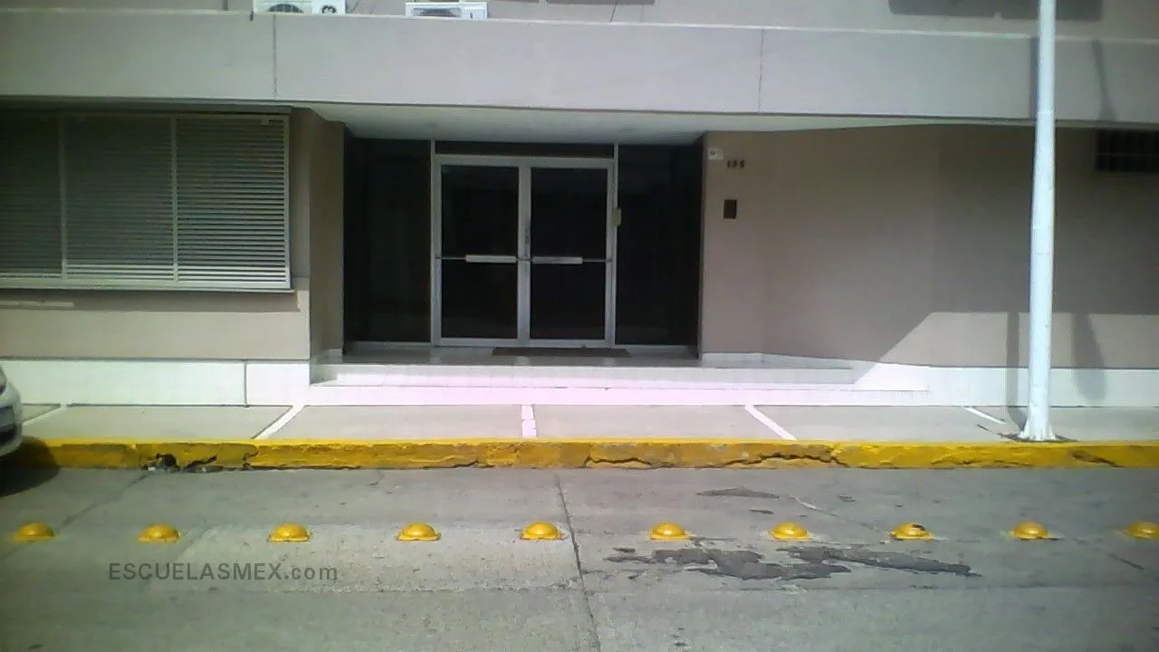 Instituto Chapultepec Entrada
