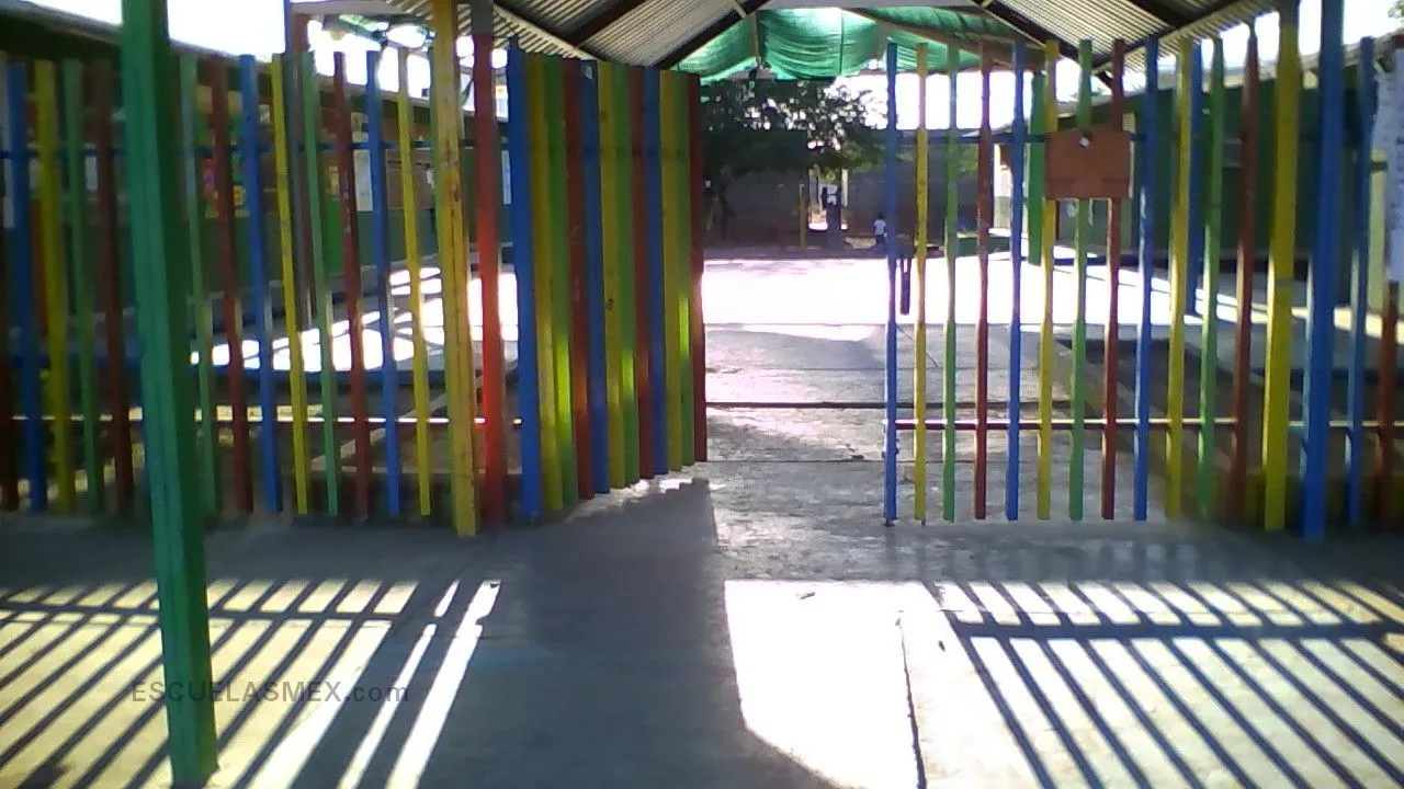 Jardin de Niños Nueva Creacion Entrada