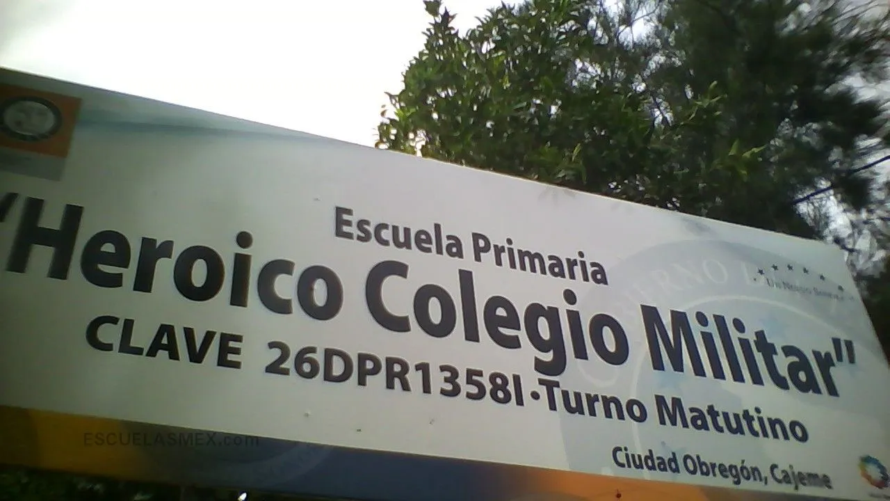 Heroico Colegio Militar Entrada