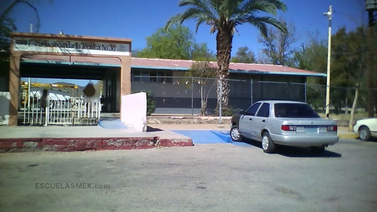 Escuela Secundaria Tecnica Num. 36 Entrada