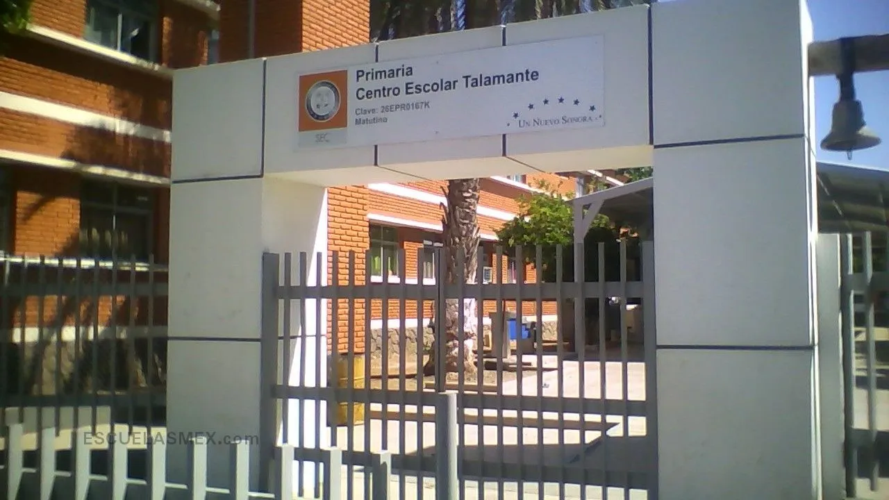 Centro Escolar Talamante Entrada