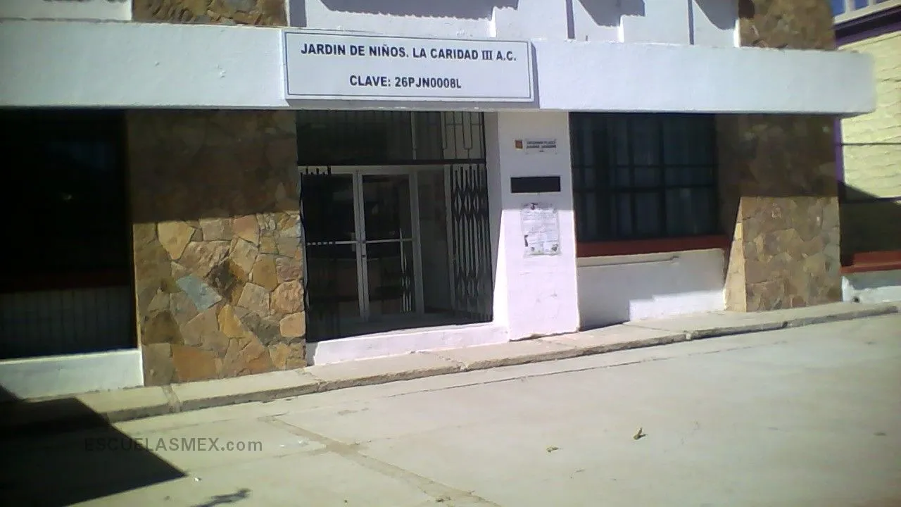 La Caridad Iii, A. C. Entrada
