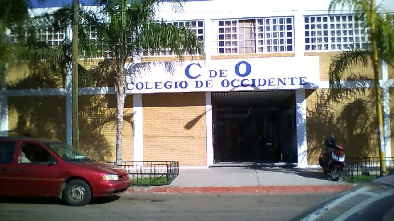 Colegio de Occidente Entrada
