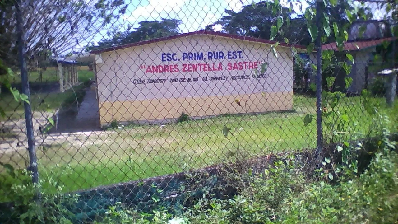 Andrés Zentella Sastre Entrada