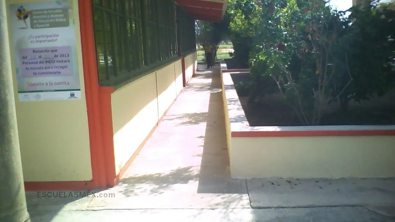 La Corregidora Entrada