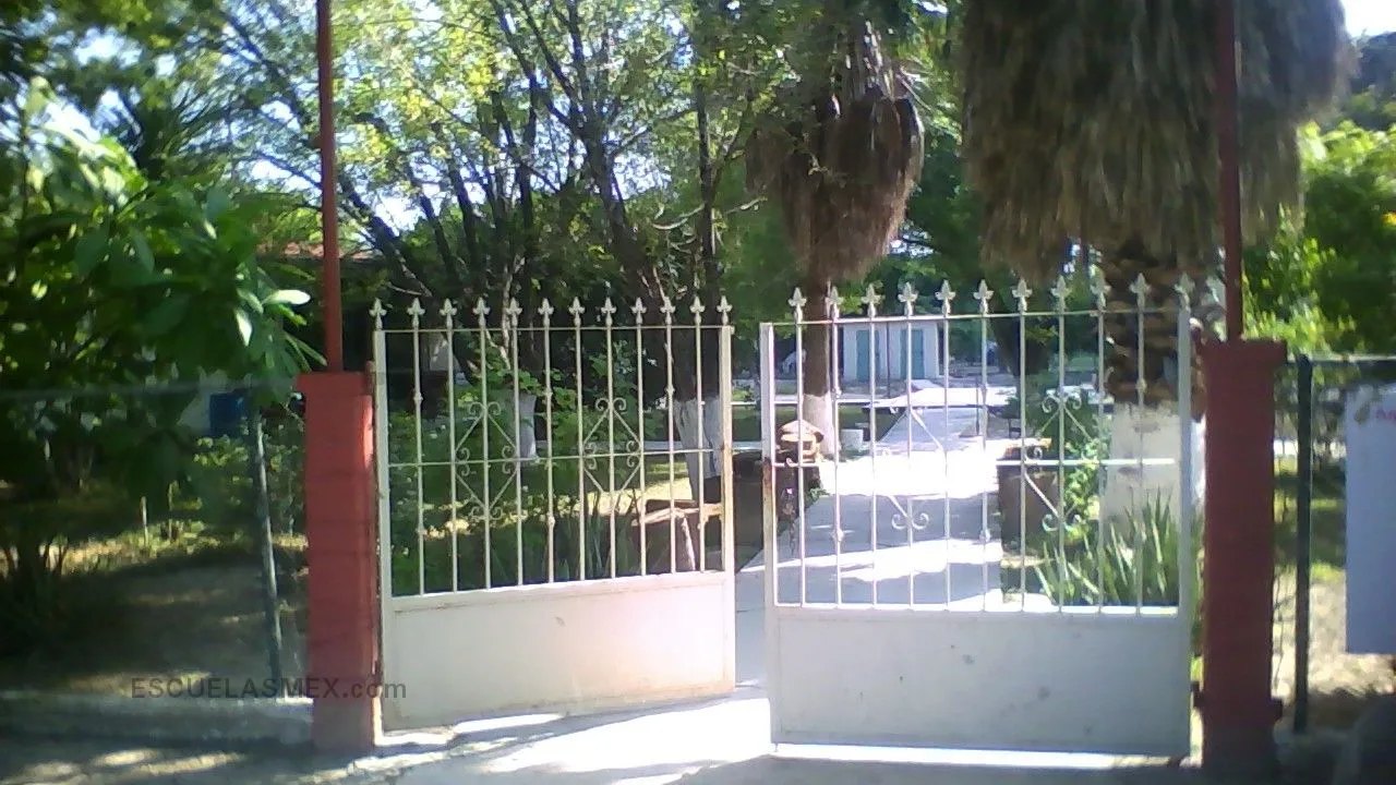 Lic. Emilio Portes Gil Entrada
