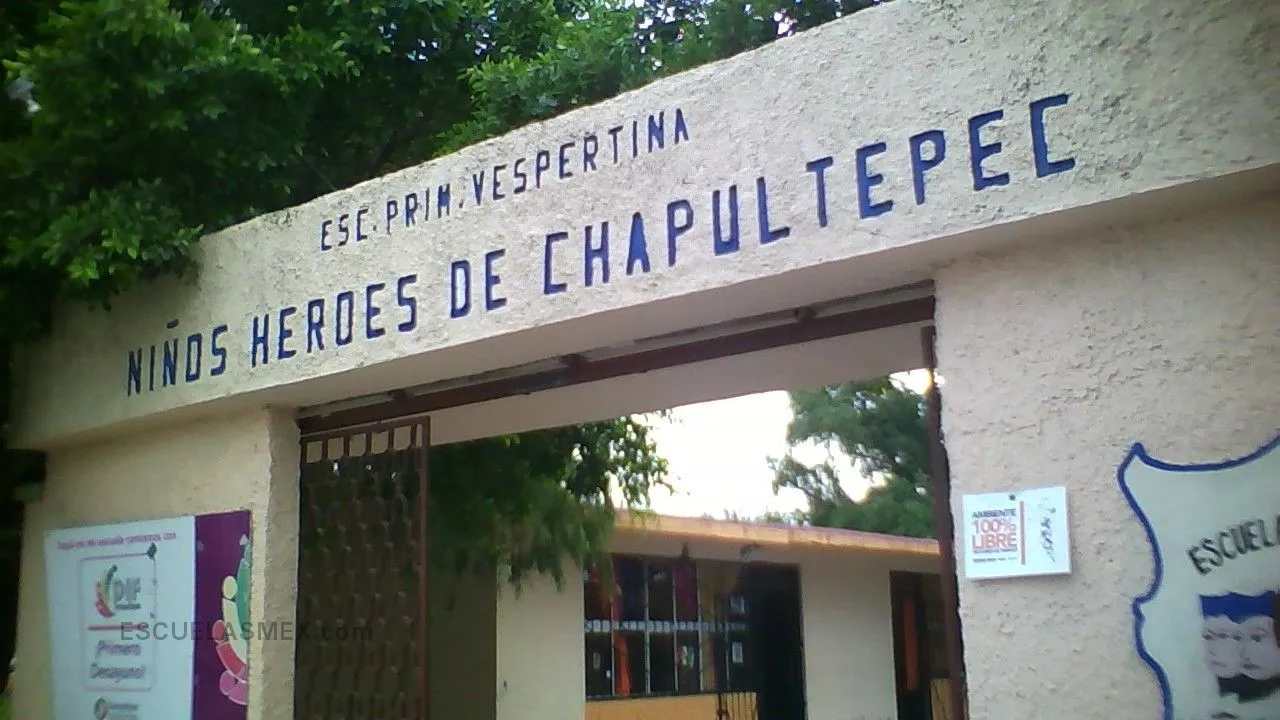 Niños Heroes de Chapultepec Entrada