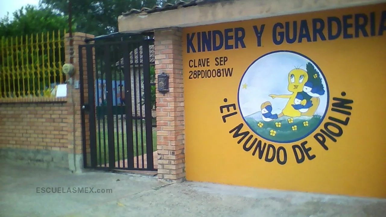 Kinder Guarderia el Mundo de Piolin Entrada