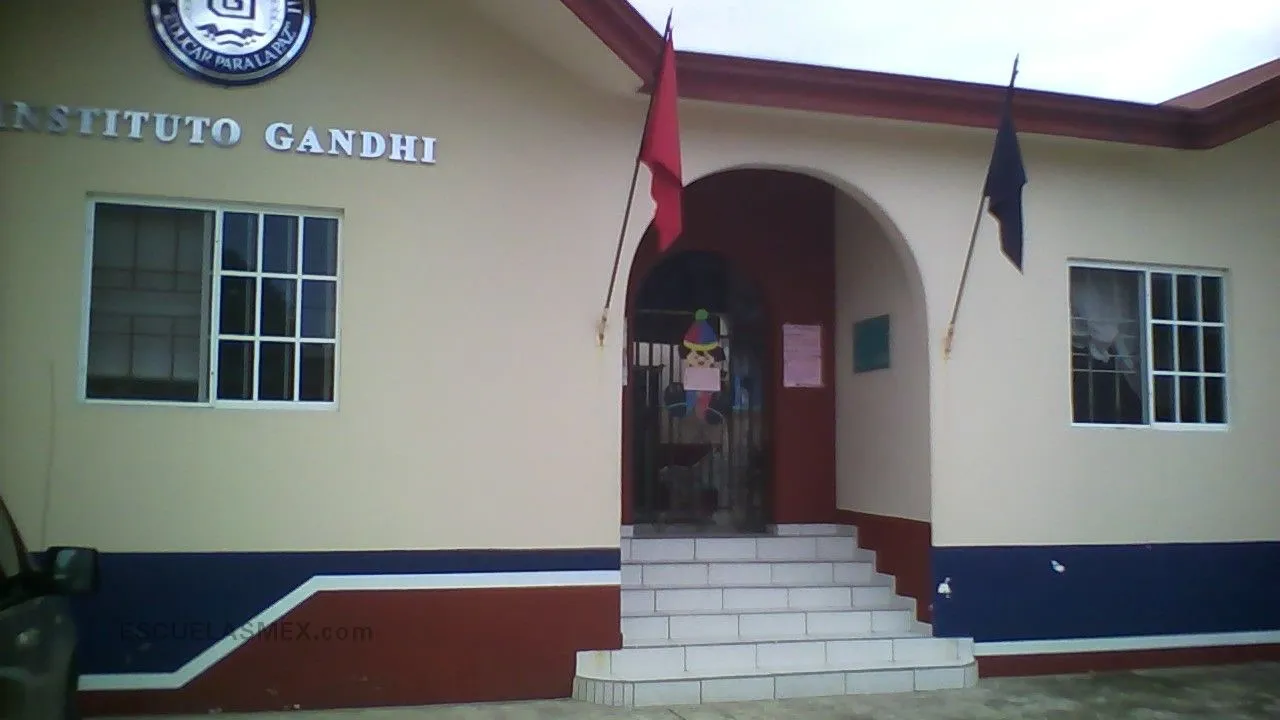 Instituto Gandhi Entrada