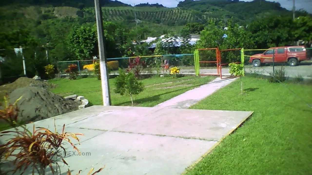 Leona Vicario Entrada