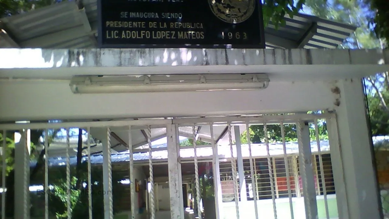 Escuela Adolfo Lopez Mateos