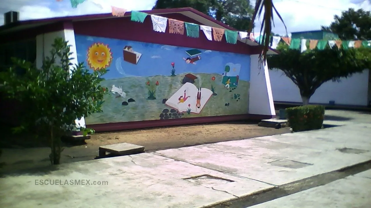 Moises Saenz Entrada