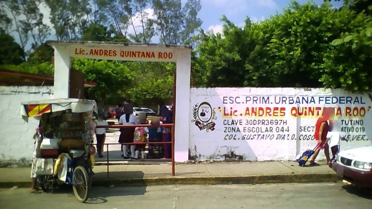 Lic. Andres Quintana Roo Entrada