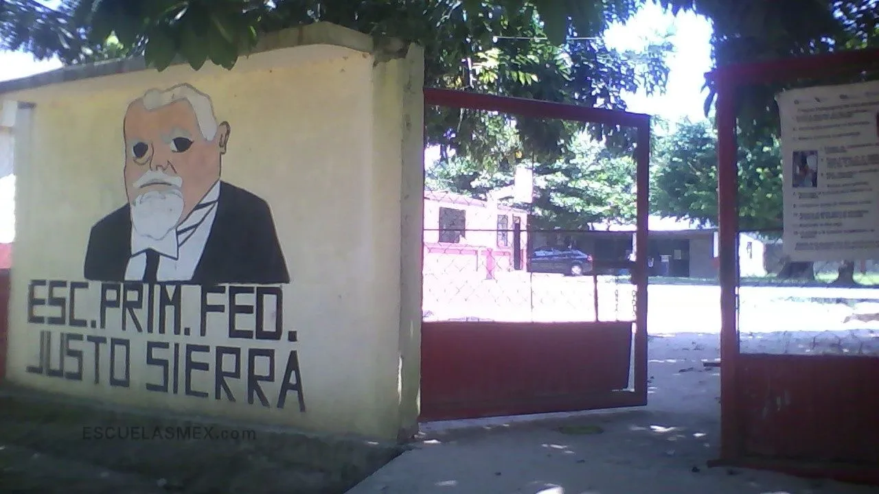 Justo Sierra Entrada