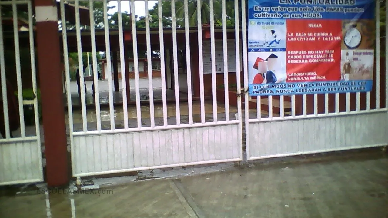 Secundaria Tecnica Industrial Num. 75 Entrada