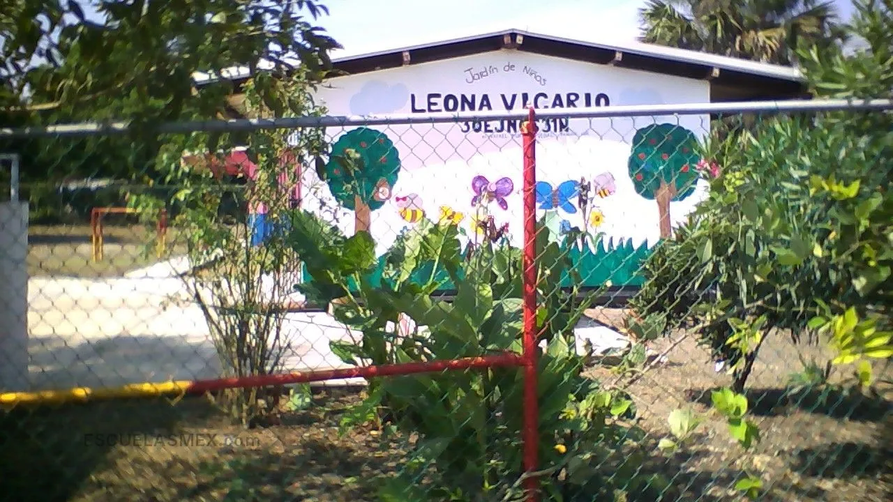 Leona Vicario Entrada