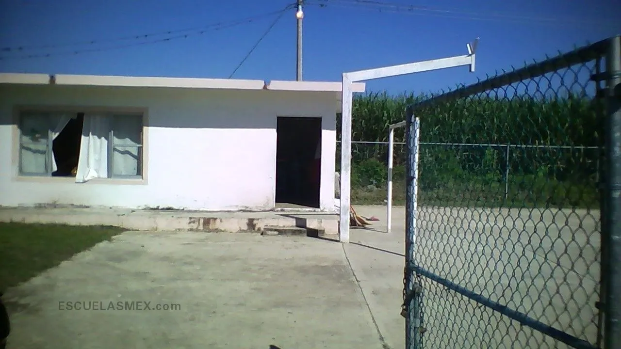 Leona Vicario Entrada