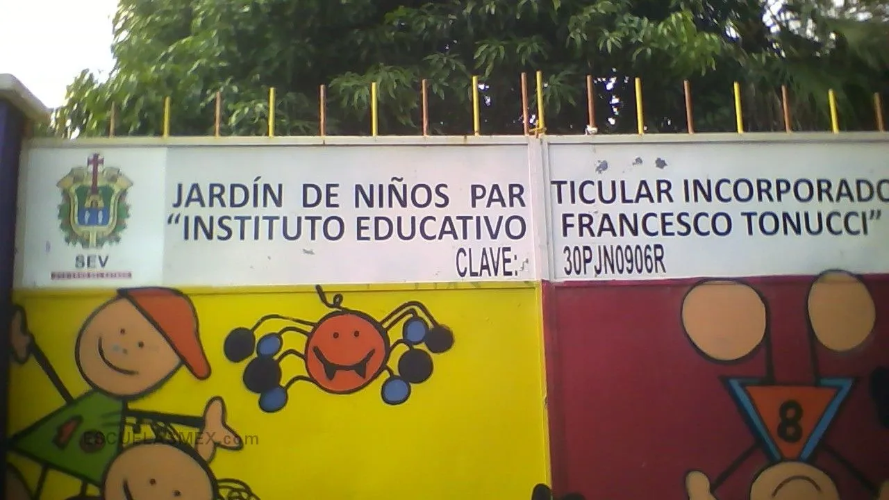Instituto Educativo Francesco Tonucci Entrada