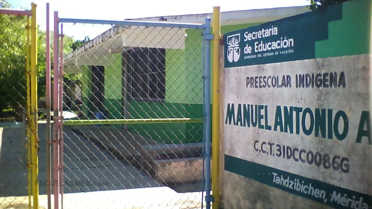 Manuel Antonio Ay Entrada