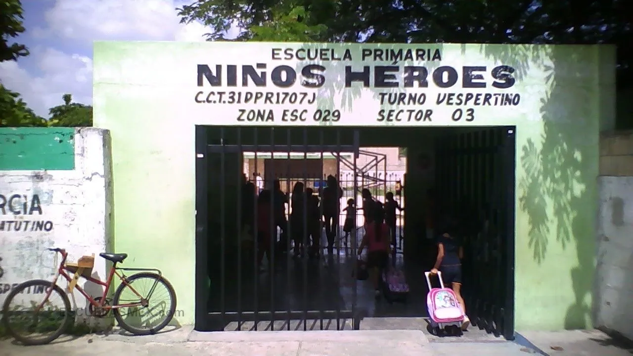 caja fuerte (descombinados) 😉 - Colegio Niños Héroes A.C.