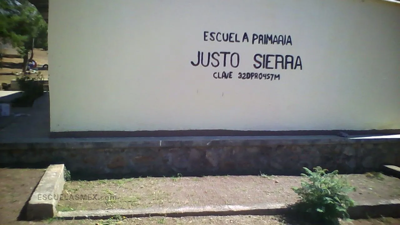 Justo Sierra Entrada